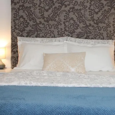 Prostran , Renoviran Apartman Lota سبليت